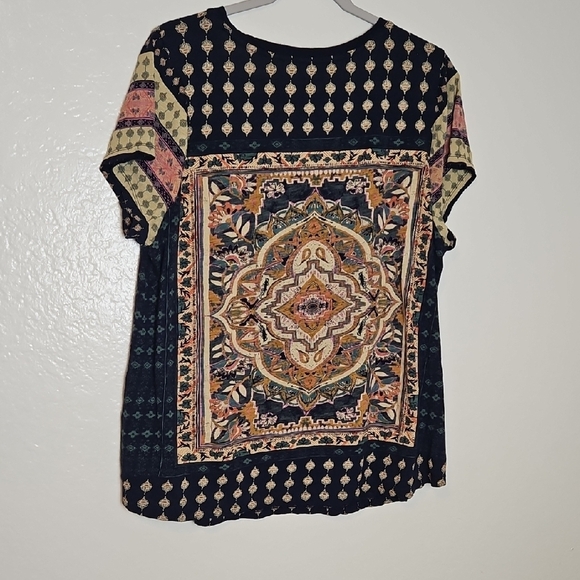 Lucky Brand Black and Gold Patterned Blouse - Picture 3 of 5